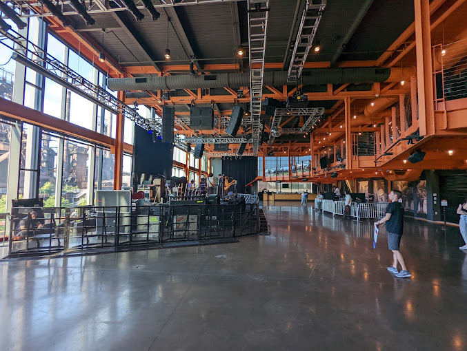 Historical walking tours at SteelStacks
